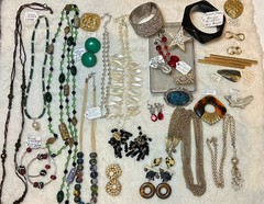 Vintage Jewelry Lot Some Signed Rhinestone Brooch Necklace Clip Earring Over 25!