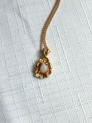 Vintage Gold Tone Necklace 15 Inches with Opal Pendant – As Pictured -VM121