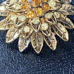 Vintage 1960’s Amber/Clear Rhinestone Goldtone Flower Brooch Pin w/ Secure Clasp