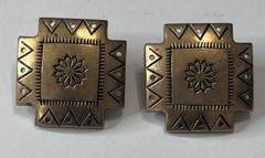 Vintage 1980s Gold Tone Southwestern Clip On Earrings Black Etched 1″ Square