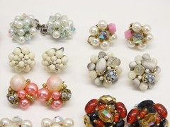 VTG Earrings Cluster Bead Clip On Some Japan Faux Pearl Lucite Plastic + D2542