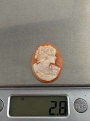 Vintage Loose Hand Carved Shell Cameo Woman Facing Right 29mm x 23mm 2.8g