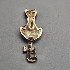Vtg Black Cat Scatter Pin Tail Moves Brooch Gold Tone Rhinestone Bow Collar KC