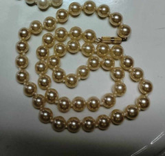 2 VINTAGE FAUX PEARL ROUND BEAD STRAND NECKLACES -16″