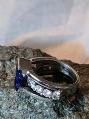 VINTAGE KC 925 STERLING SILVER & BLUE CUBIC ZIRCONIA STATEMENT RING SIZE 5