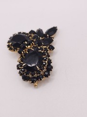 STUNNING Black Gold Tone Rhinestone Prong Set Juliana Brooch?
