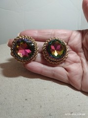Vintage Schiaparelli Mid-Century Watermelon Color Stone Clip Earrings