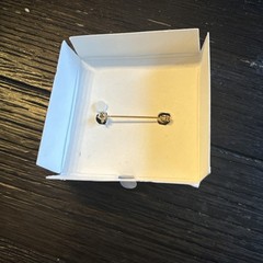 Vintage Liz Claiborne GoldTone Three Flower Champagne Rhinestones Pin Brooch NIB