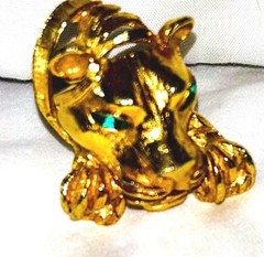 Green‑Eyed Tiger Scarf Clip & Brooch Vintage 1970s