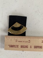 Vintage 18KT Gold Plate Brooch Pin Gold And Black