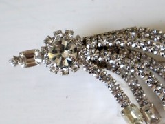 Pretty Vintage Clear Glass Rhinestone Brooch Shooting Star Design 3.5 in Size