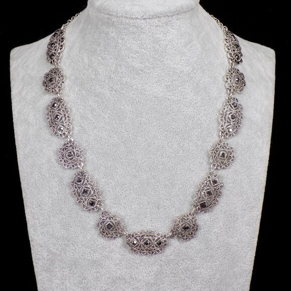 Vintage Crown Trifari Necklace Art Deco Style Textured Filigree Stones 15″ +2″