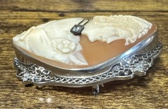 Vintage 14K Solid White Gold Cameo Brooch Pendant – Filigree, Diamond, Flowers