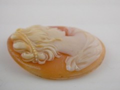 Vintage Loose Hand Carved Shell Cameo Woman with Earrings 1 Inch x 7/8 Inch Long