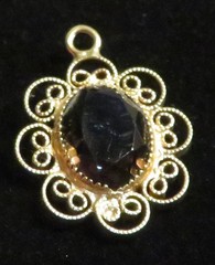 Vintage Smoky Quartz Gold Tone Filigree Pendant 7/8″ Fashion Unmarked Charm Nice
