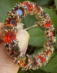 Vintage Orange brown Rhinestone circle Brooch Pin Jewelry