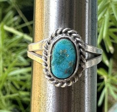 VTG Old Pawn Ring Size 4 Native American Ithaca Peak Turquoise Sterling 2.2g