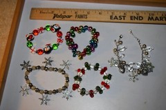 Vintage to now lot of 5 glass plastic metal beaded and charm bracelets