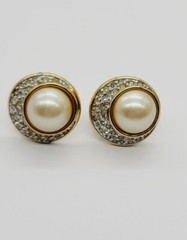MONET Clip Earring Faux pearl PAVE crystal accent Gold tone Vintage .75 in