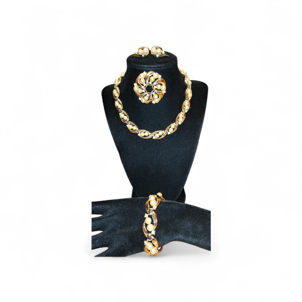 Vintage Trifari “Tradewinds” Full Parure
