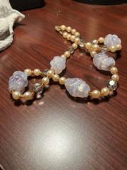 VINTAGE PEARL AND LAVENDER BEADS NECKLACE-21′ -EXCELLENT CONDITION