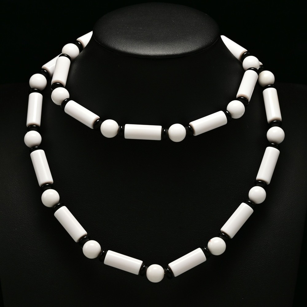 TRIFARI Vintage Original Signed Lucite Acrylic Beaded Designer Estate Necklace