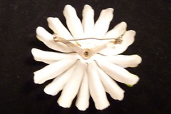 VINTAGE ENAMEL FLOWER BROOCH WHITE AND GREEN