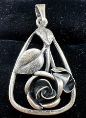 Vintage Theodor Klotz Teka 925 Sterling Silver Rose Flower Pendant