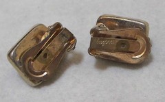Vintage BARCLAY Faux Amethyst Purple Glass Gold Tone Clip Earrings 1/2″