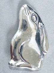 VINTAGE RETRO SIGNED H & H GLV STERLING RABBIT PIN BROOCH 1 1/4″ BY 1 7/8″