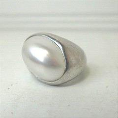 Vintage Modernist Sterling Silver Signet Ring Sz 7.75 Large Oval Pearl Gemstone