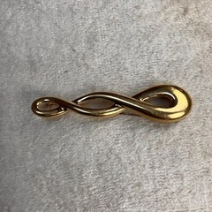 Vintage Gold Tone Monet 3.5in Infinity Brooch Preppy Old Money