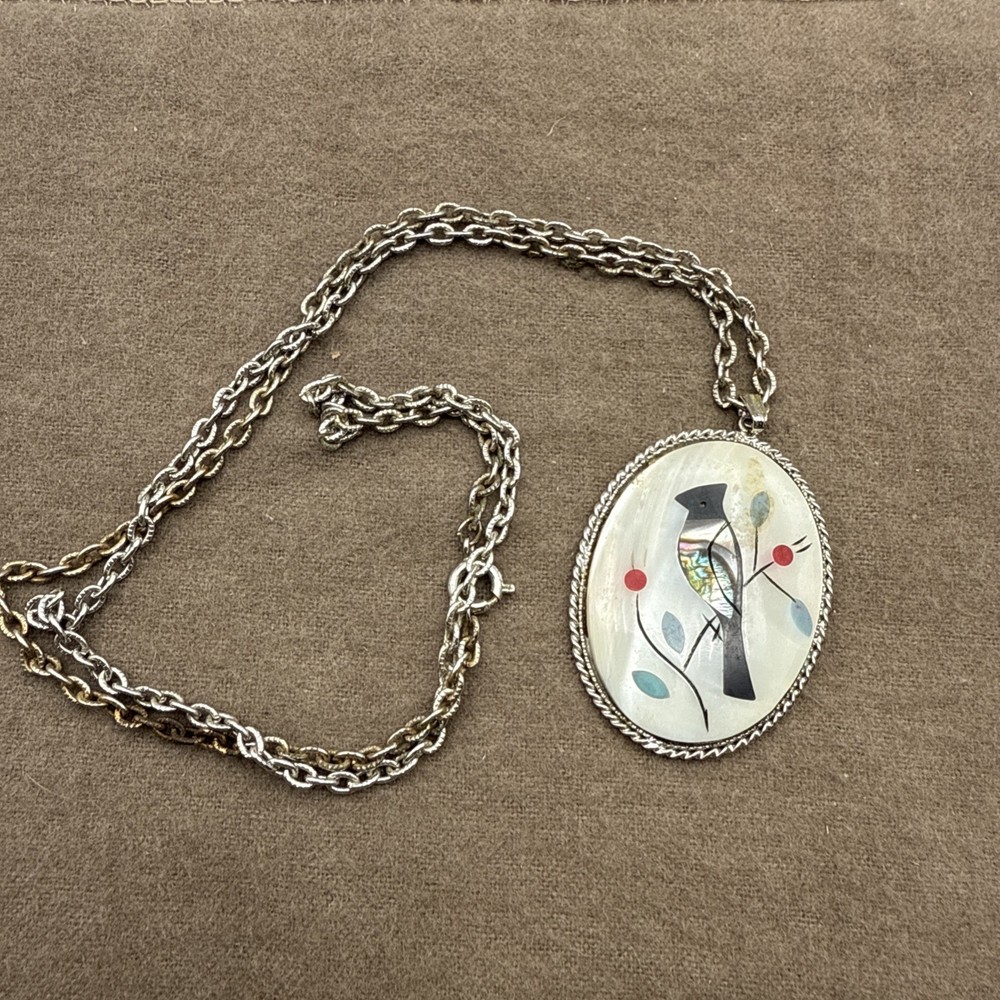 Gorgeous 1970s Artisan Mother Of Pearl Bird 9″ Necklace Silvertone