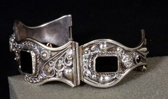 Silver Bracelet with Onyx Intricately decorated with silver motives Antique