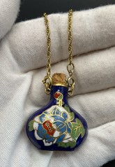 VTG Gold Tone 18 1/2” Necklace Blue Enamel Floral Cloisonne Bottle Poison Vase