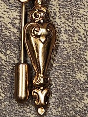 VTG Yves Saint Laurent Gold Tone Scalloped Seashell & Charm Lapel Hat Stick Pin