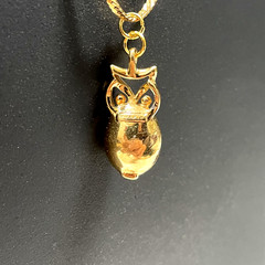 Vintage Trifari Gold Toned Chain & Baltic Amber Stone Owl Shaped Pendant 24″