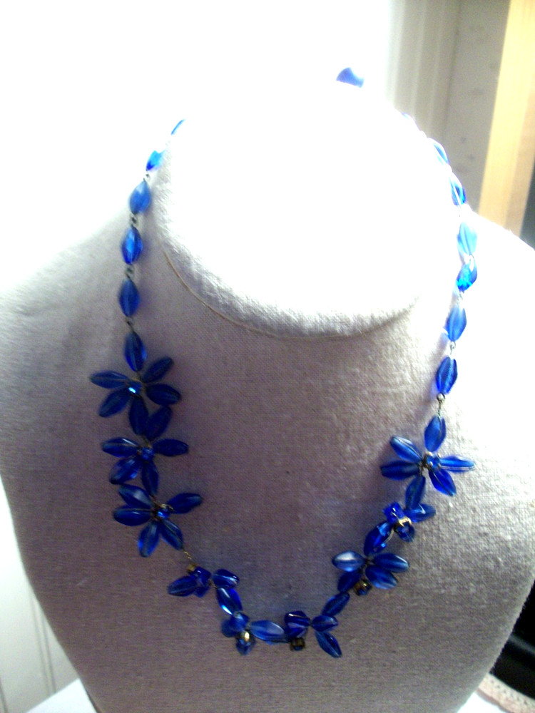 Vintage flower necklace brass wired blue glass petals prong set centers GERMANY