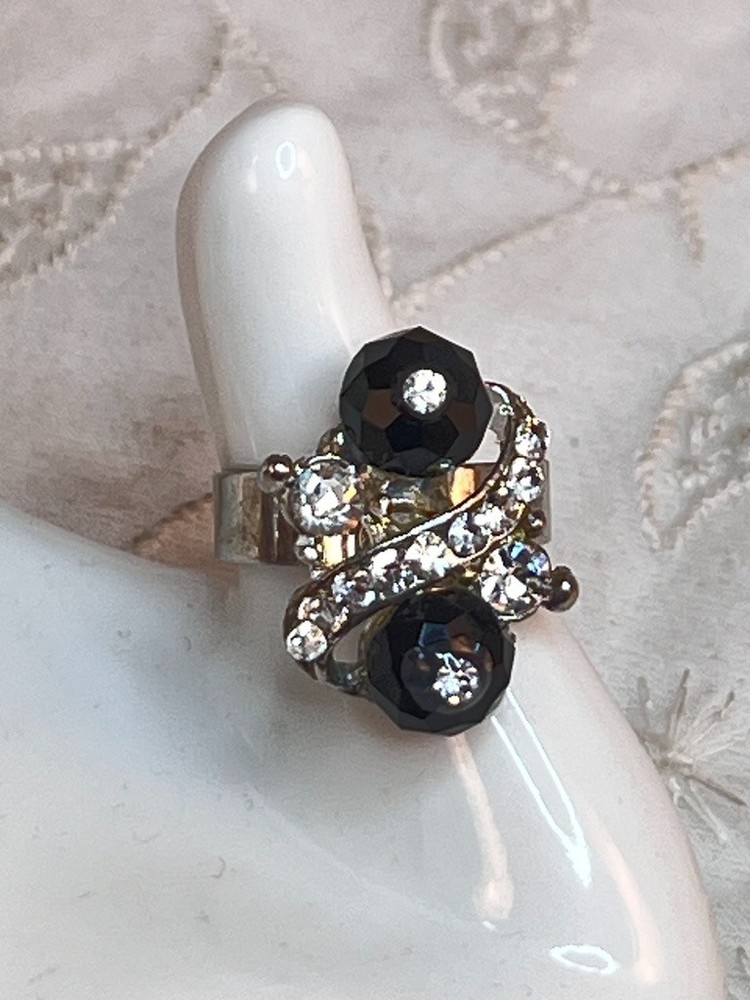 Vintage Silver Tone Adjustable Ring Clear Crystals Black Faceted Round Beads 7″