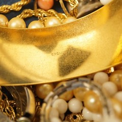 10lb Lot of Assorted Costume Jewelry, Modern & Vintage Much Wearable
