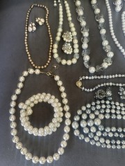 Lot of Pearl Themed Vintage & Modern Jewlery