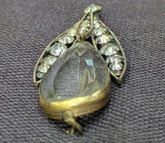 Antique Clear Glass Prong Set Rhinestone Abstract Flower Brooch Pin AS IS D86