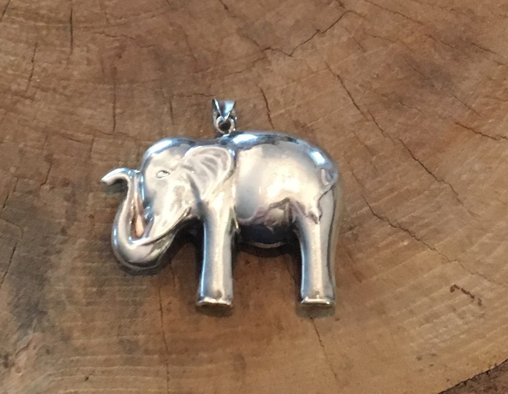 Silver Elephant Necklace Pendant Sterling Silver 925 .47oz