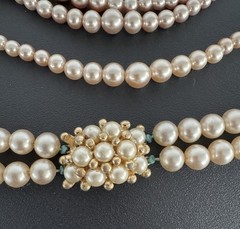 Huge-estate-jewelry-Lot-Faux Pearl- Costume Jewelry Lot A 38 Pieces