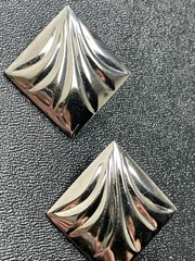 Vintage 1.1” Abstract Silver Tone Metal Earrings