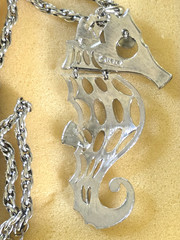 Vintage MCM Necklace Seahorse 4″ Pendant on 20″ chain Silver Tone Signed Alan