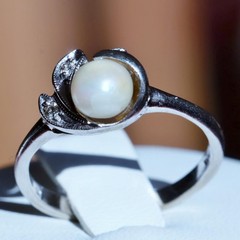 10k white gold size 6.75 ring 5.3mm cultured pearl natural diamond antique 2.28g