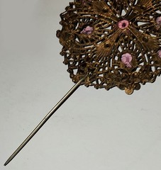 Vintage Oval Floral Brooch Magenta Purple Rhinestone Mid Century Gold Tone Metal