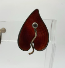 VTG Einar Modahl Norway Sterling Red Enamel Leaf Screw Back Earrings 8.2g #bad