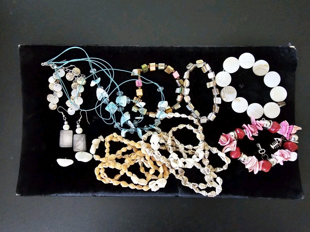 10p Vtg/Mod Jewlery Shell Necklaces Stretch Bracelets Eearings Beach Summer
